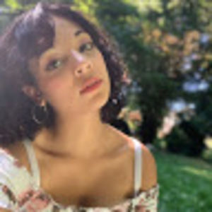 Meet your Posher, Kiana